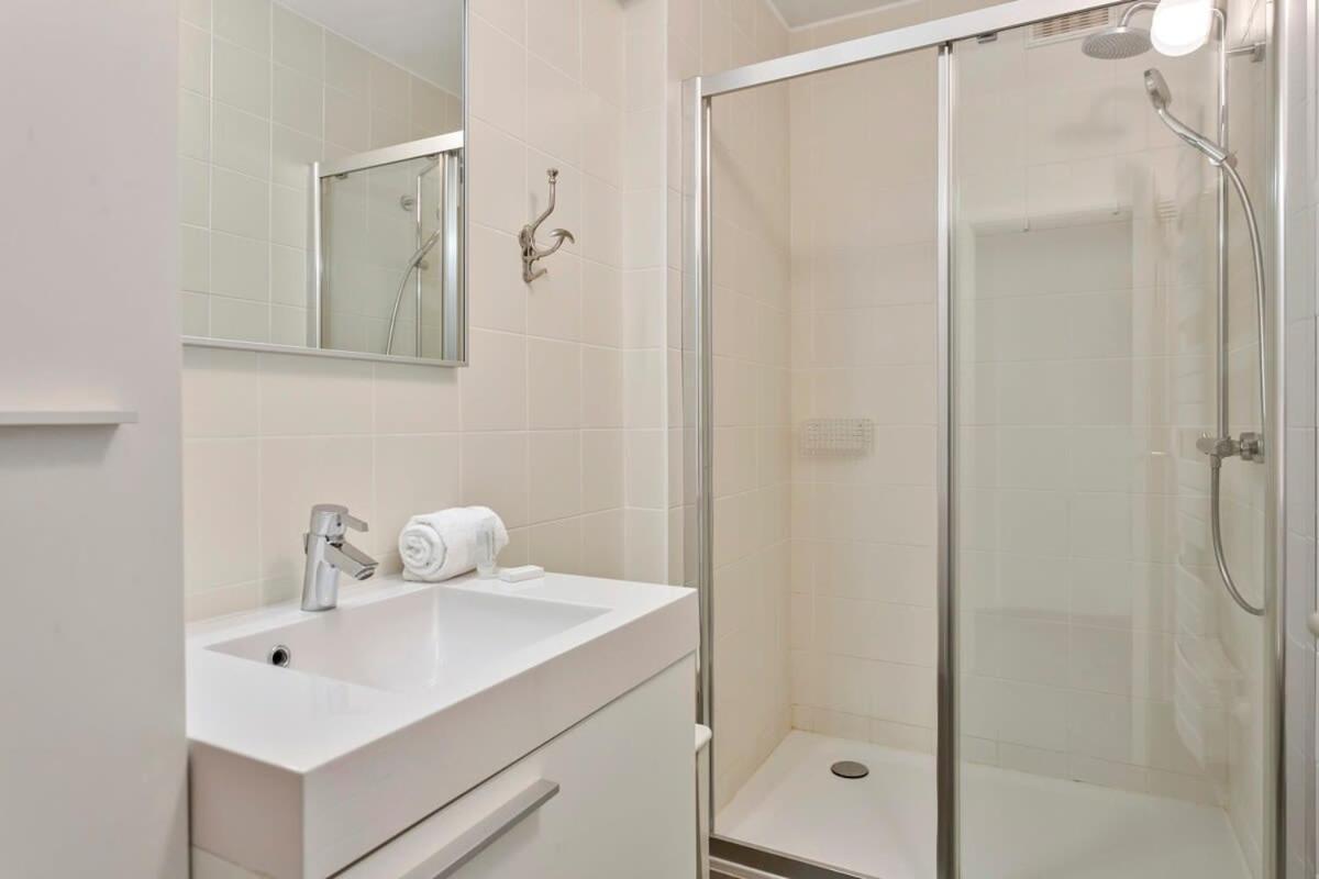 Huswell - Lovely Family Apartment 50 Meters From The Sea De Haan Exterior photo