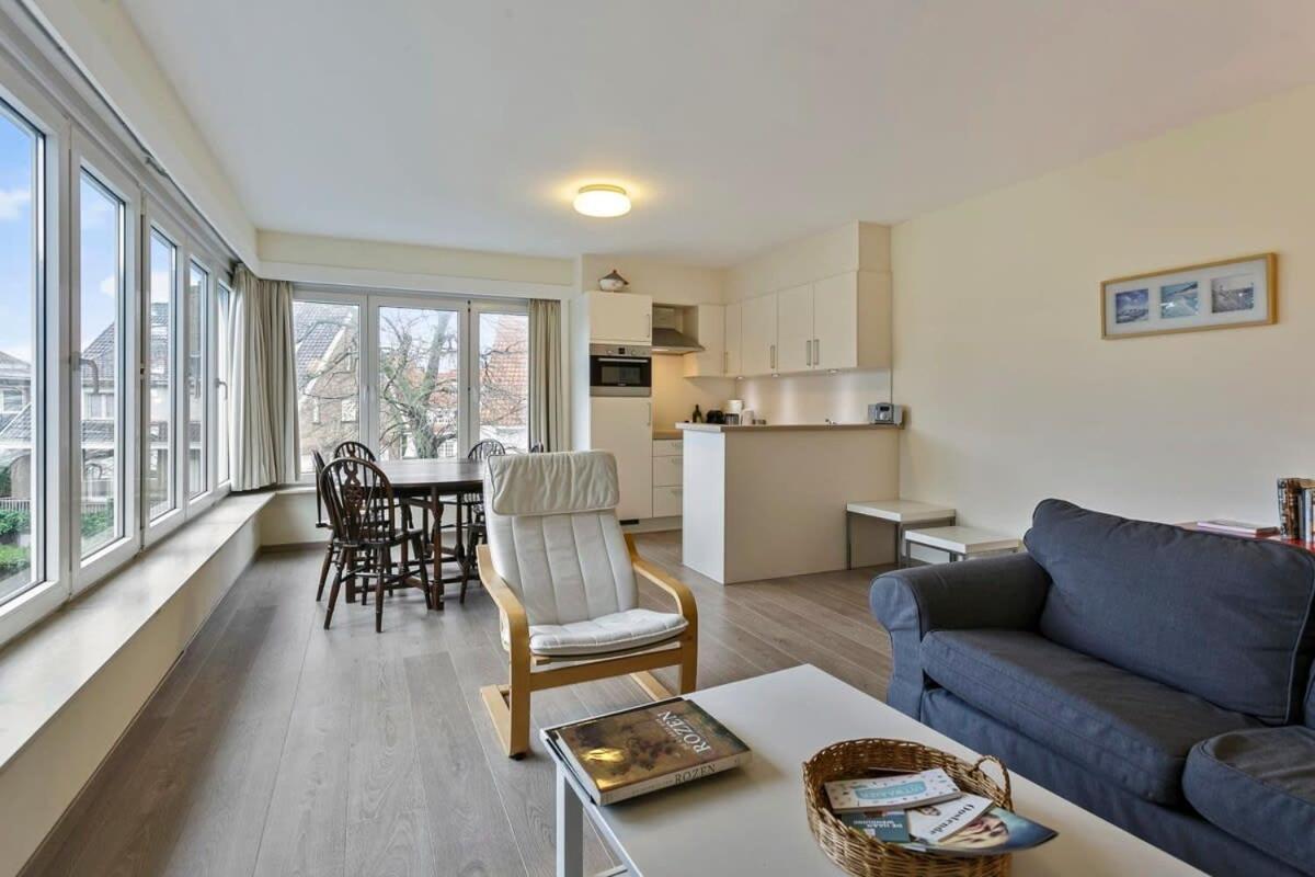 Huswell - Lovely Family Apartment 50 Meters From The Sea De Haan Exterior photo