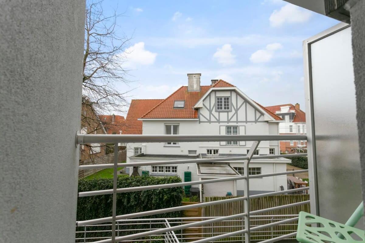 Huswell - Lovely Family Apartment 50 Meters From The Sea De Haan Exterior photo